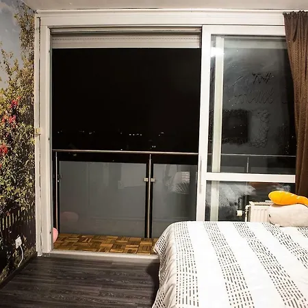 Apartment 90m2 Mit Balkon Eppelheim